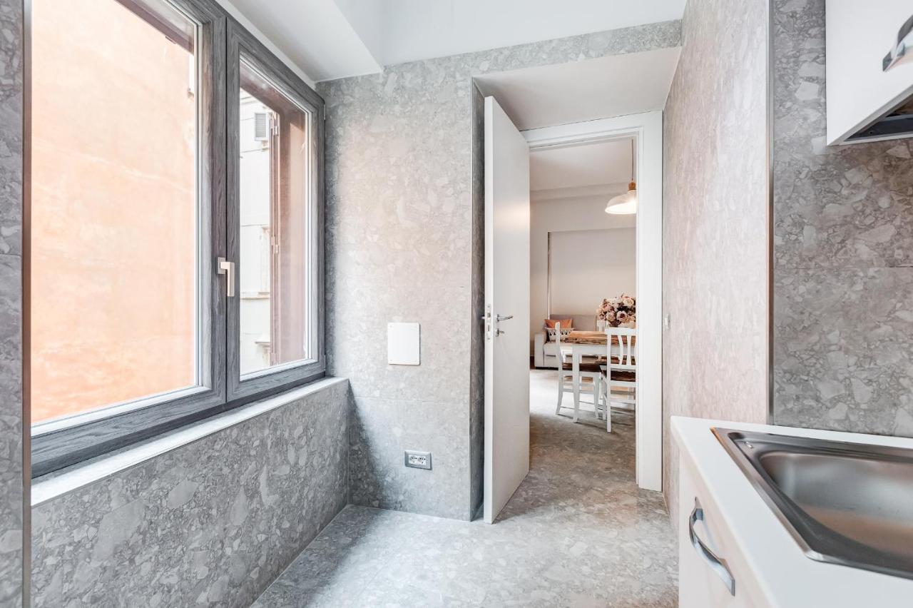 Trevi Fountain - Shabby - Romedreamhome Luaran gambar