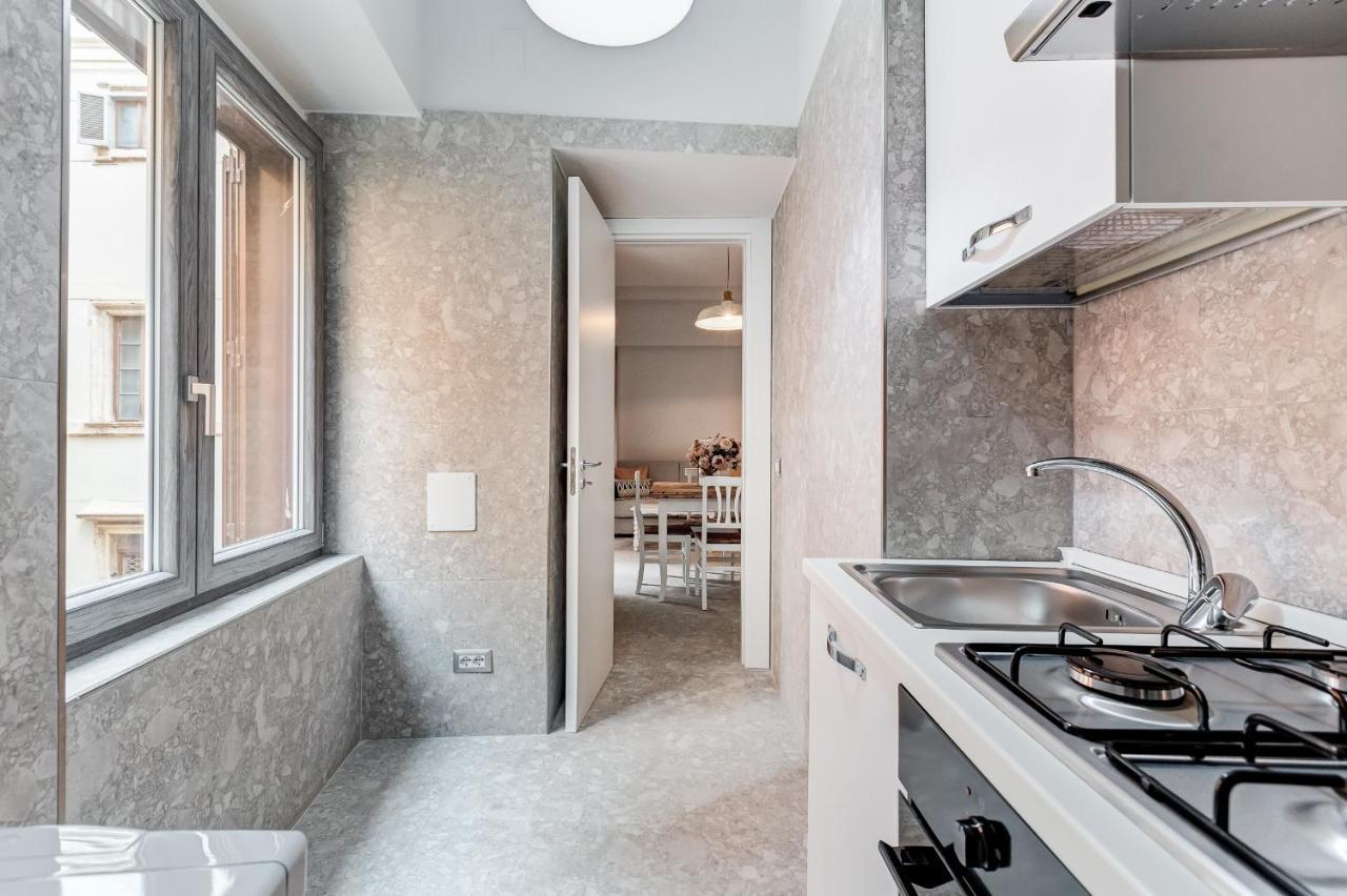 Trevi Fountain - Shabby - Romedreamhome Luaran gambar
